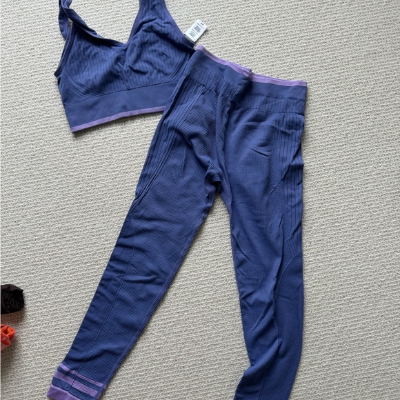 Lole Asana bra and legging set size medium in Dusk Purple - Picture 2 of 5